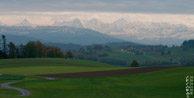 De Alpen vanaf de Gurtenberg in Bern
